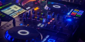 Equipo-DJ-Serato-Pioneer-AlphaTheta-Scratch-o-mezcla-5