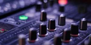 Mesa-mezclas-mixer-sonido-directo-y-dj-1