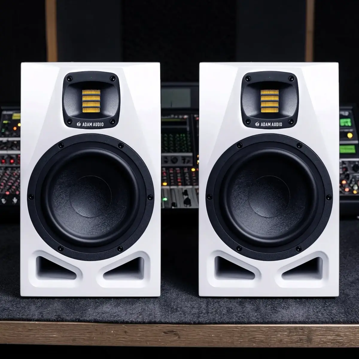 Adam A7V Limited Edition White PAREJA