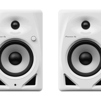 dm-50d_cgi-1792x1316-pc_front_w