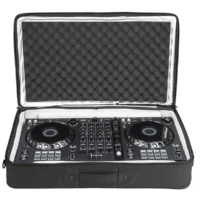 UDG U7102Bl Urbanite Midi Controller Sleeve Large Negro - Imagen 4