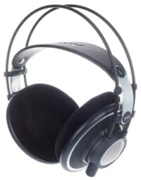 AKG K702