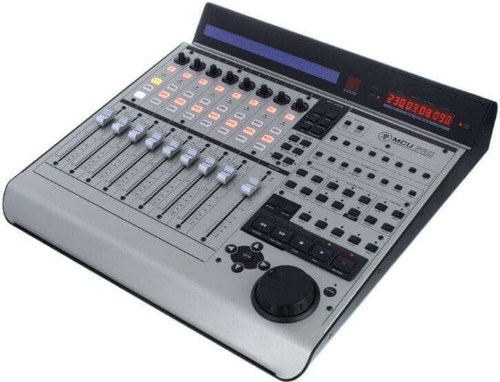 Mackie Mcu Pro - Imagen 1