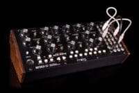 MOOG Mother 32