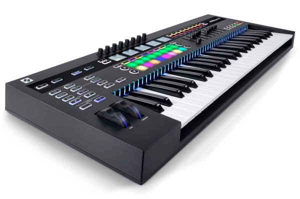 Novation 49Sl Mk3 - Imagen 1
