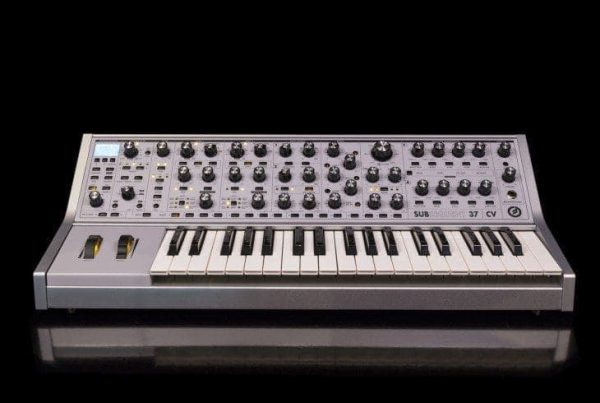 MOOG Subsequent 37CV - Imagen 1