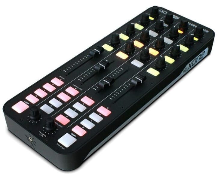 Allen And Heath Xone K2 (con Decksaver) - Imagen 4