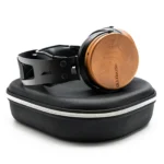 R1-ollo-auricular-grabacion_vista estuche