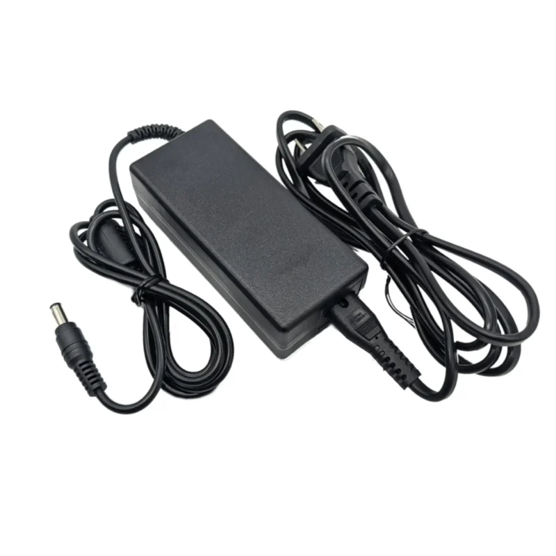adaptador corriente akai mpc-one-live-mpcx_2 Alimentador 19VDC/3.42A MPCOne / Live II / X Imagen 1