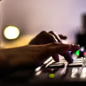 El ritmo reggaeton y el equipo necesario