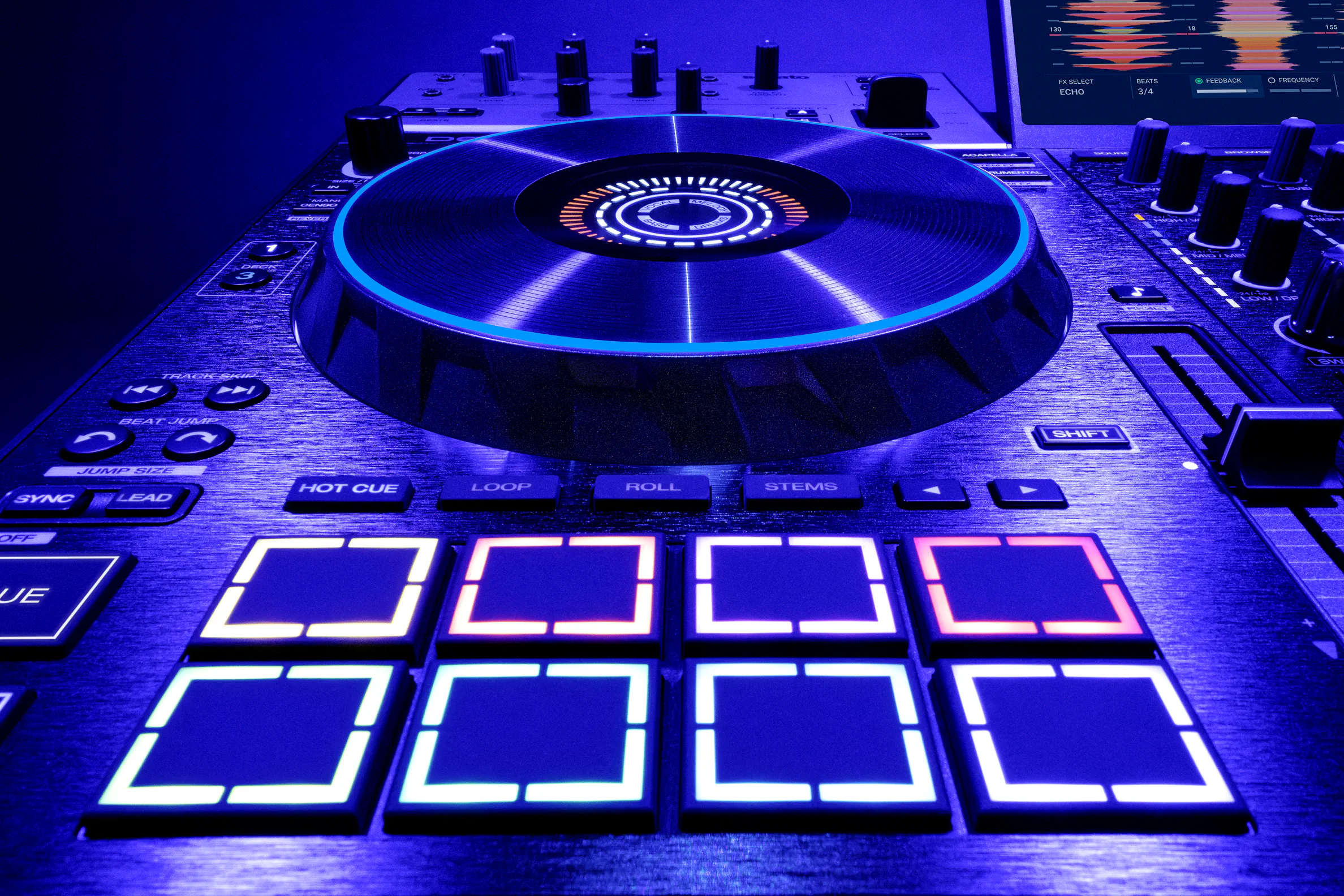 Jog wheel de ocho pulgadas y pads MPCe de la Denon DJ PRIME 4 G2